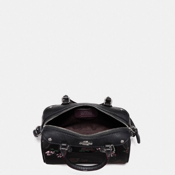 100% Coach Mini Crossbody White w/Rose Pattern Purse, New with Tag - Picture 4 of 4